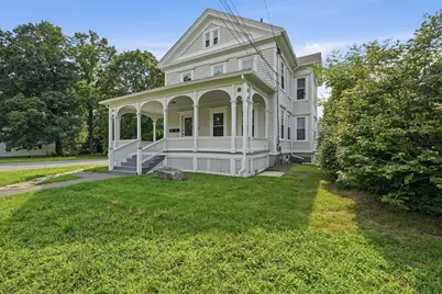 1136 N Pleasant St, Amherst, MA 01002 - Photo 3