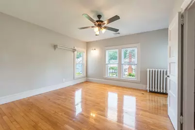 1136 N Pleasant St, Amherst, MA 01002 - Photo 31