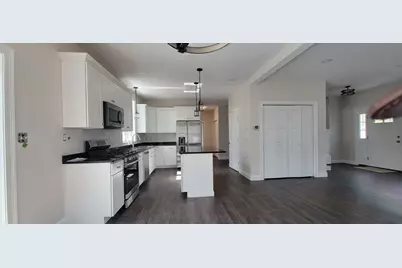 10 Wisteria Ln, Maynard, MA 01754 - Photo 5
