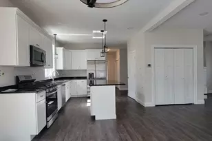10 Wisteria Ln, Maynard, MA 01754 - Photo 5
