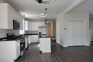 10 Wisteria Ln, Maynard, MA 01754 - Photo 5