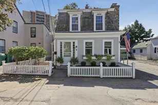 61 Central St, Fitchburg, MA 01420 - Photo 1