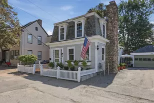61 Central St, Fitchburg, MA 01420 - Photo 3
