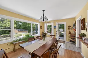 61 Highland Ave, Dartmouth, MA 02747 - Photo 11