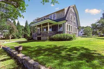 4 Oakland St, Mattapoisett, MA 02739 - Photo 5