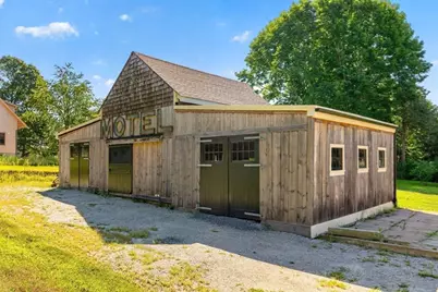 4 Oakland St, Mattapoisett, MA 02739 - Photo 27