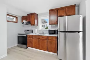 216 Crest Ave, Revere, MA 02151 - Photo 9