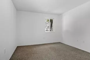 56 Edgeworth, Worcester, MA 01605 - Photo 17