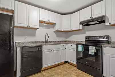 56 Edgeworth #16, Worcester, MA 01605 - Photo 5