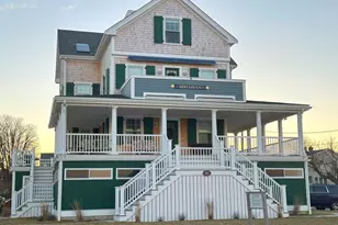 43 Oceanside Dr Upper, Scituate, MA 02066 - Photo 1