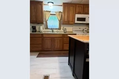 2 Castle Road #118, Attleboro, MA 02703 - Photo 3