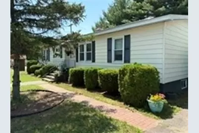 2 Castle Road #118, Attleboro, MA 02703 - Photo 1