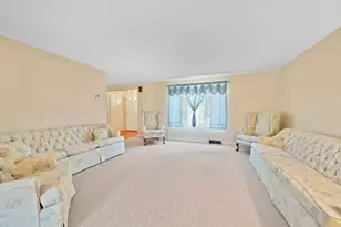 205 Comfort St, Bridgewater, MA 02324 - Photo 9