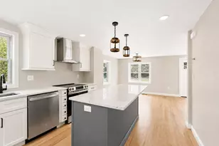 40 Nonquit St, Worcester, MA 01604 - Photo 5