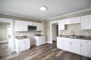 19-21 Thomas Ave, Holyoke, MA 01040 - Photo 3