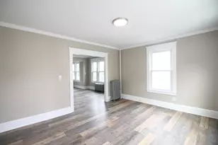 19-21 Thomas Ave, Holyoke, MA 01040 - Photo 9