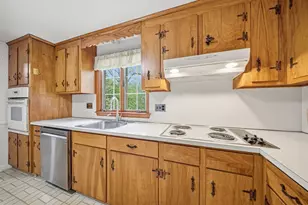 8 Brown Rd, Lexington, MA 02420 - Photo 9