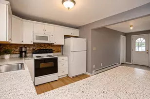 52 Cottage, Enfield, CT 06082 - Photo 11