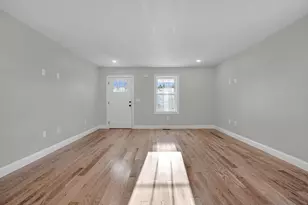 22 New York St, Worcester, MA 01603 - Photo 9