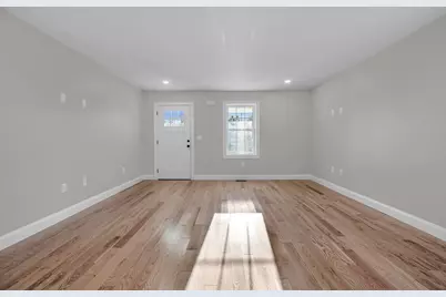 22 New York Street, Worcester, MA 01603 - Photo 9