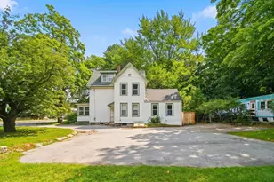 219 Montvale, Woburn, MA 01801 - Photo 3