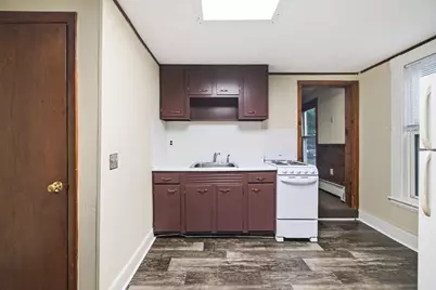 219 Montvale, Woburn, MA 01801 - Photo 15