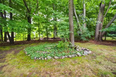 219 Montvale, Woburn, MA 01801 - Photo 5