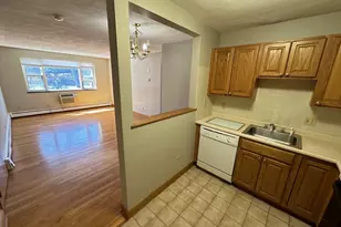 288 Grove St, Newton, MA 02466 - Photo 3
