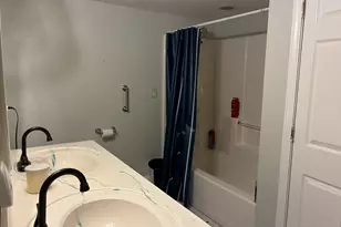 829 W Lowell Ave, Haverhill, MA 01832 - Photo 5
