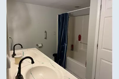 829 W Lowell Ave, Haverhill, MA 01832 - Photo 5
