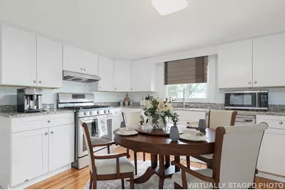 946 Bay Rd. #2, Hamilton, MA 01982 - Photo 3
