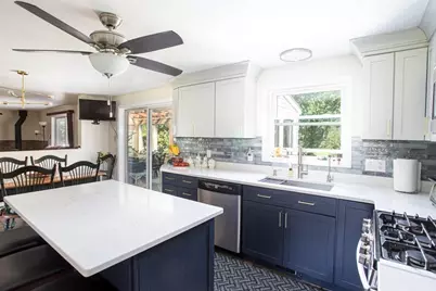 511 Old Fall River Rd, Dartmouth, MA 02747 - Photo 15
