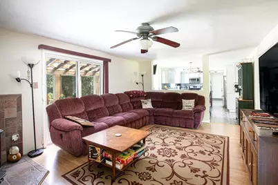 511 Old Fall River Rd, Dartmouth, MA 02747 - Photo 21