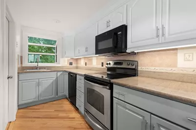 27 Miller Ave, Braintree, MA 02184 - Photo 11