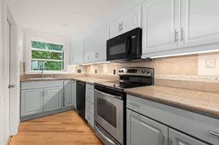 27 Miller Ave, Braintree, MA 02184 - Photo 11