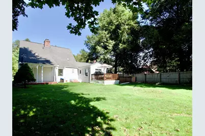 1617 Plumtree Rd #1, Springfield, MA 01119 - Photo 9
