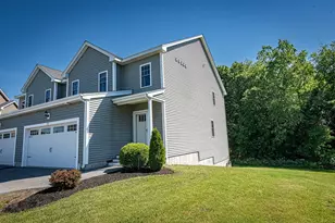 77 Riverside Dr, Lakeville, MA 02347 - Photo 3