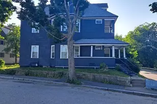 21 Coes St, Worcester, MA 01603 - Photo 5