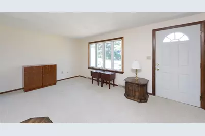 10 Chester Rd, Billerica, MA 01821 - Photo 17