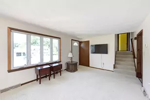 10 Chester Rd, Billerica, MA 01821 - Photo 15
