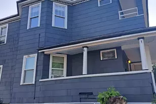 21 Coes St, Worcester, MA 01603 - Photo 3