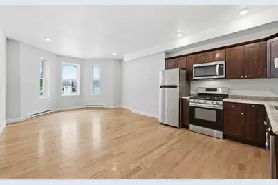 80 Pleasant St, Worcester, MA 01609 - Photo 15