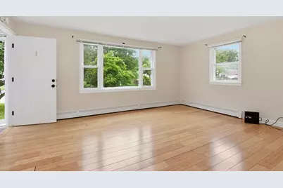 7 Boardman Ln #1, Attleboro, MA 02703 - Photo 5