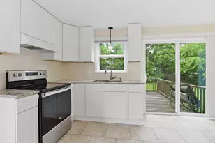 7 Boardman Ln, Attleboro, MA 02703 - Photo 9