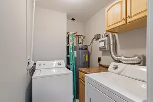 593 Main St, Leominster, MA 01453 - Photo 25
