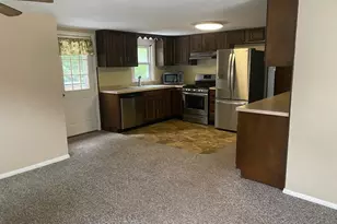 19 Blossom St, Clinton, MA 01510 - Photo 3