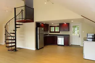 13 Spring St, Salisbury, MA 01952 - Photo 3