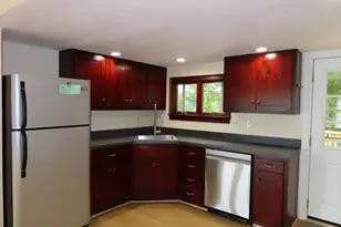 13 Spring St, Salisbury, MA 01952 - Photo 5