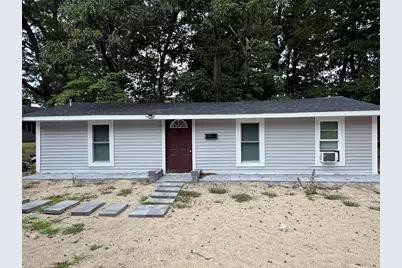 138 Randolph St #1, Weymouth, MA 02190 - Photo 1