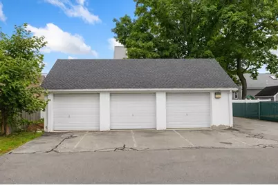 828 Lynn Fells Pkwy, Melrose, MA 02176 - Photo 5
